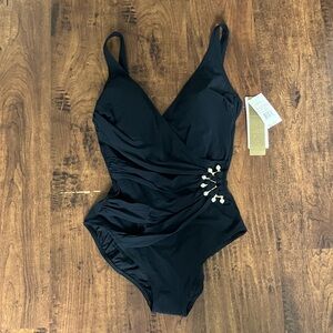 NWT Gottex Black One-Piece Rushed Swimsuit with Side Hardware Detail size US 10